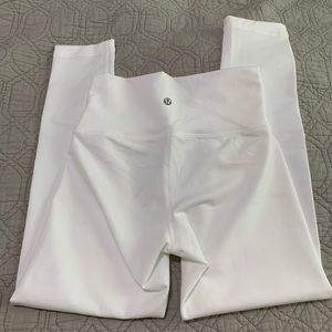 Lululemon white leggings Size 6